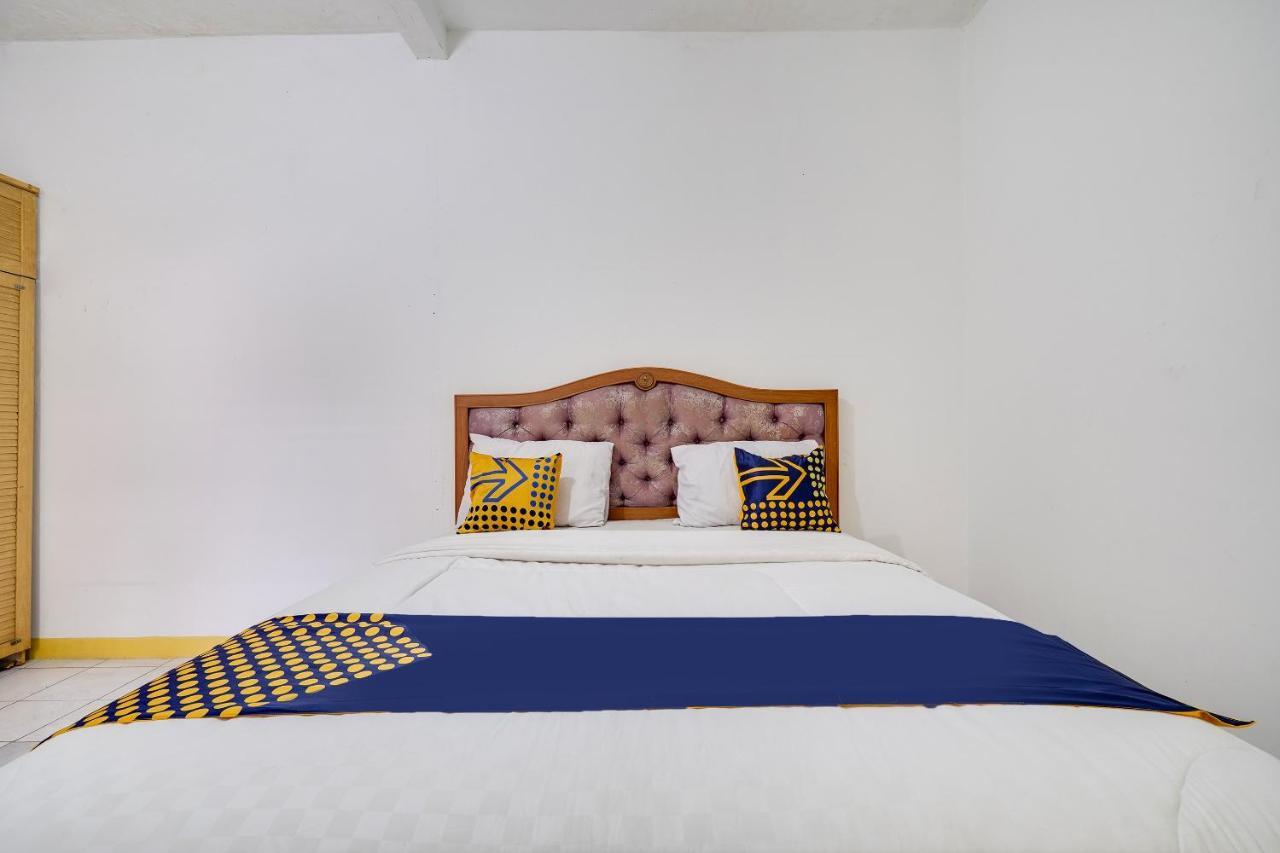 Spot On 91546 Dewi Sudirman Hotel Bandung
