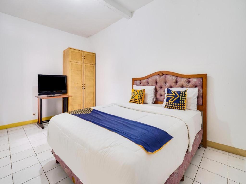Spot On 91546 Dewi Sudirman Hotel Bandung