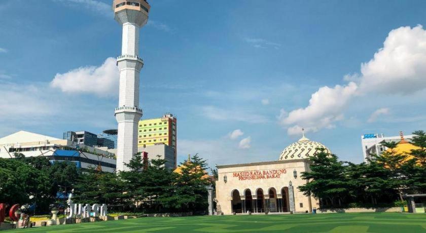 Hotel Spot On 91546 Dewi Sudirman