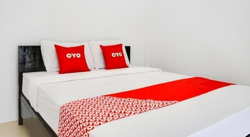 Spot On 91546 Dewi Sudirman Hotel Bandung