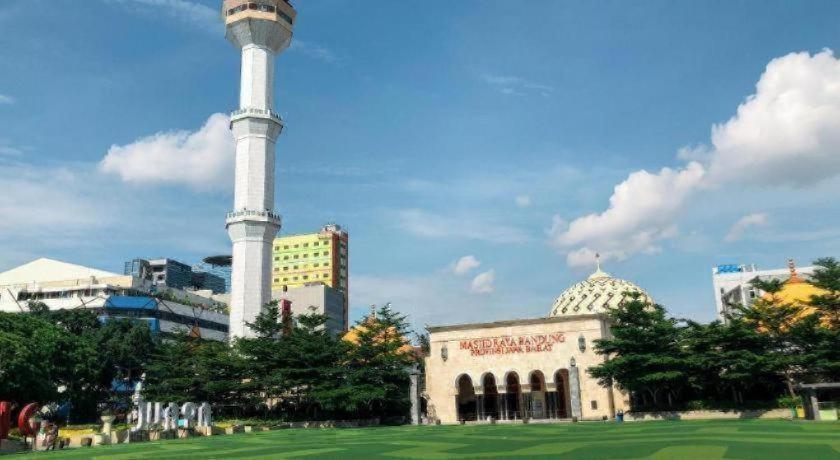 Hotel Spot On 91546 Dewi Sudirman 2*
